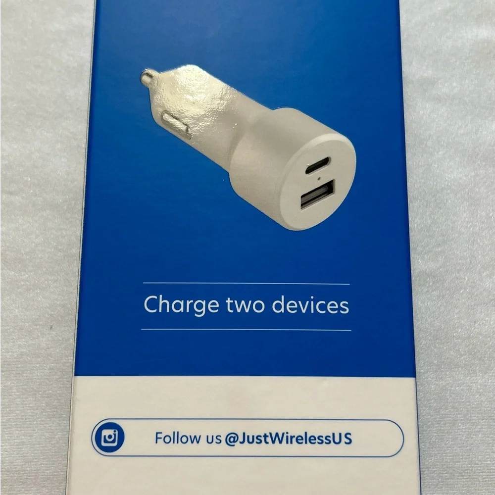 New Car Charger USB-C USB-A 18 Watt Charged two Devices Lifetime Warranty NIB